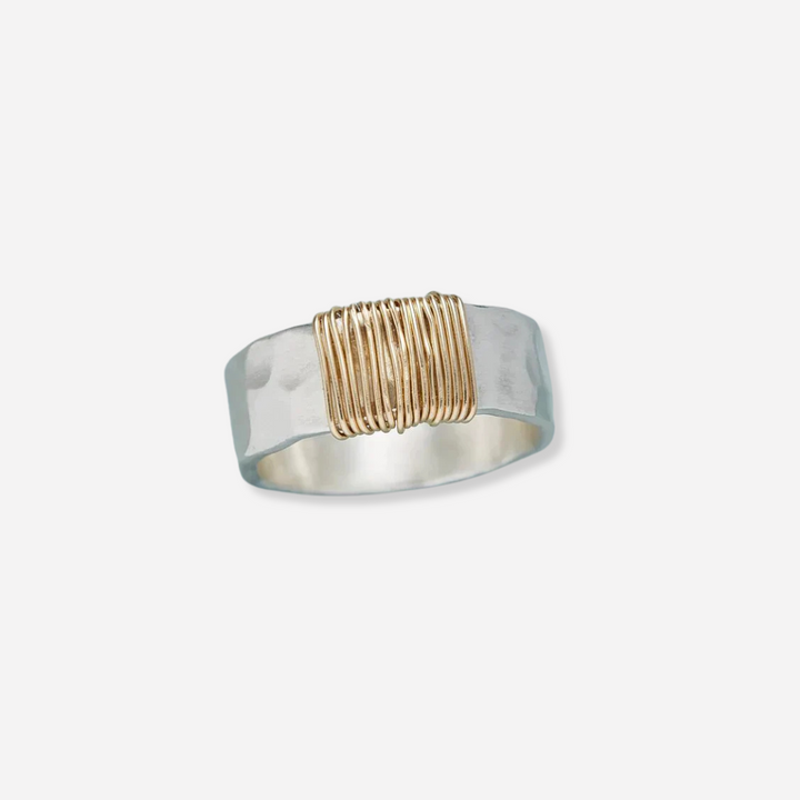 Lunari™ | Anillo de Hilo de Oro para Mujeres