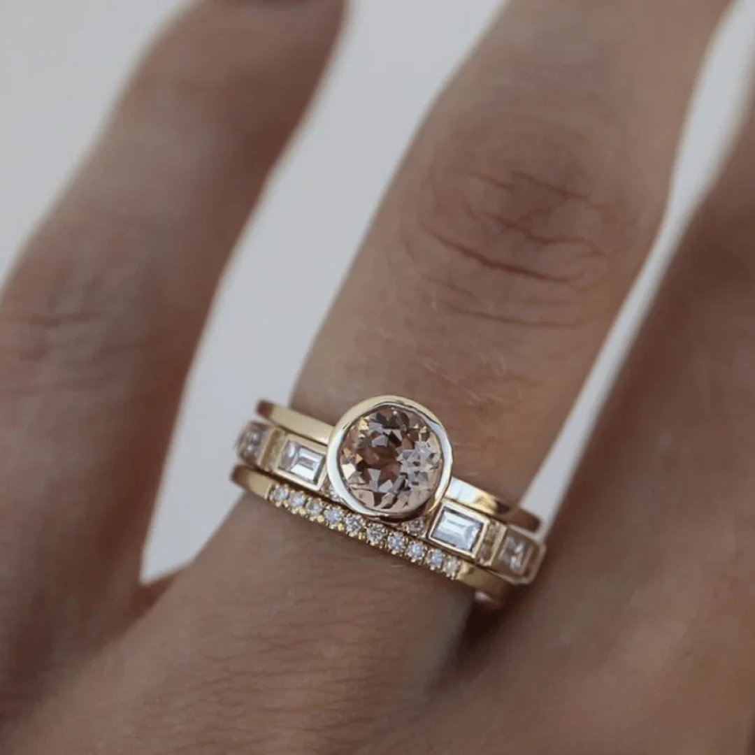 Ariana™ | Anillo de Oro con Incrustaciones de Cristal para Mujeres