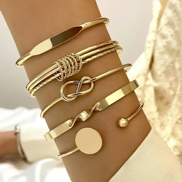 Knotted™ | Conjunto de Pulseras de Elegancia Dorada