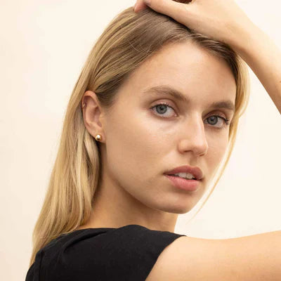 Ball™ | Pendientes de Stud de Oro